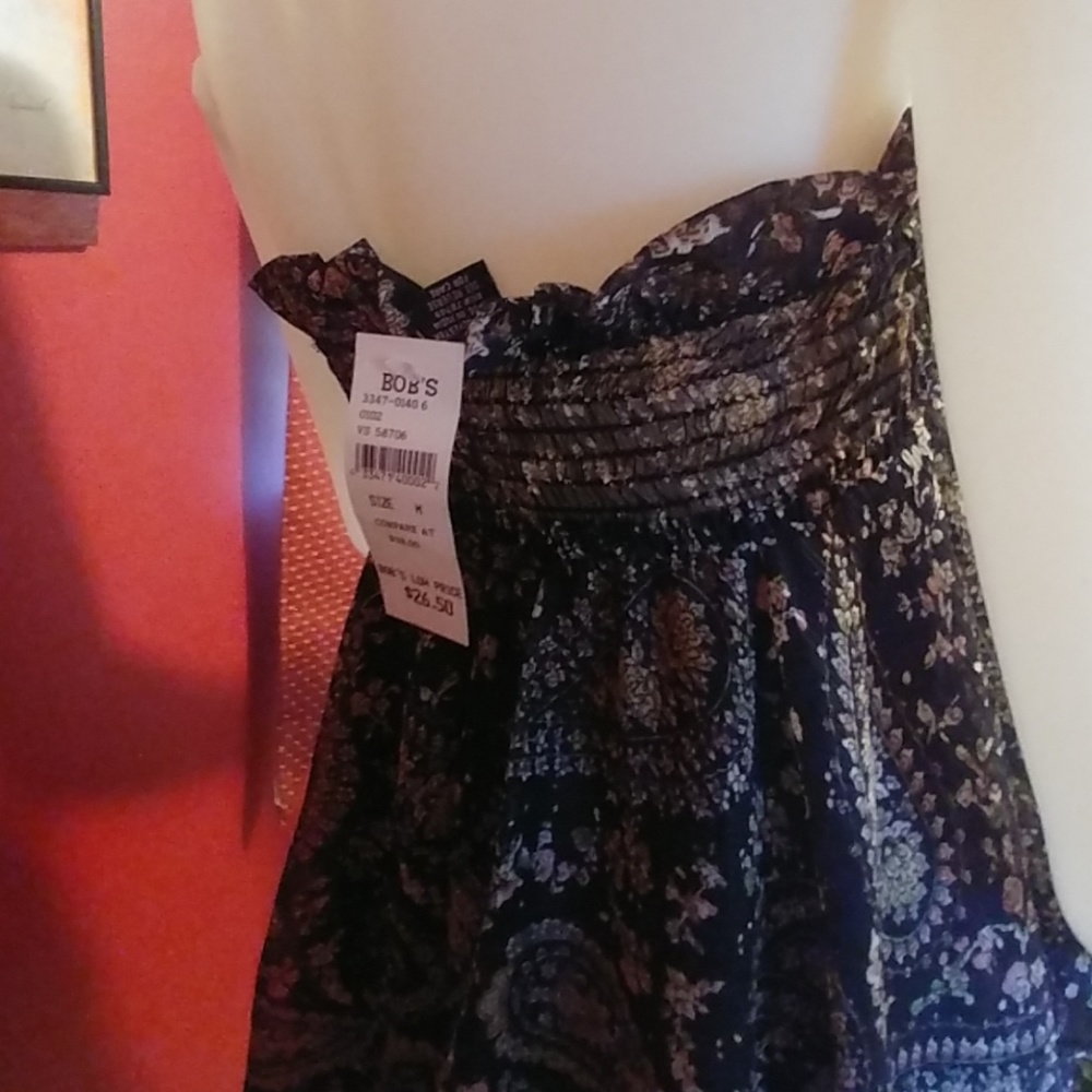 Party Dress! 🎉 - Picture 3 of 4